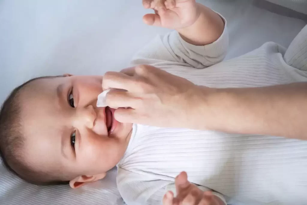 moucher son bébé